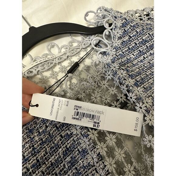 NWT T Tahari Annabeua Embellished Jacket Size 4 - Picture 6 of 10